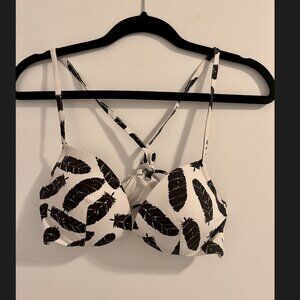 Leaf print bikini top, size medium (fits 34 D)